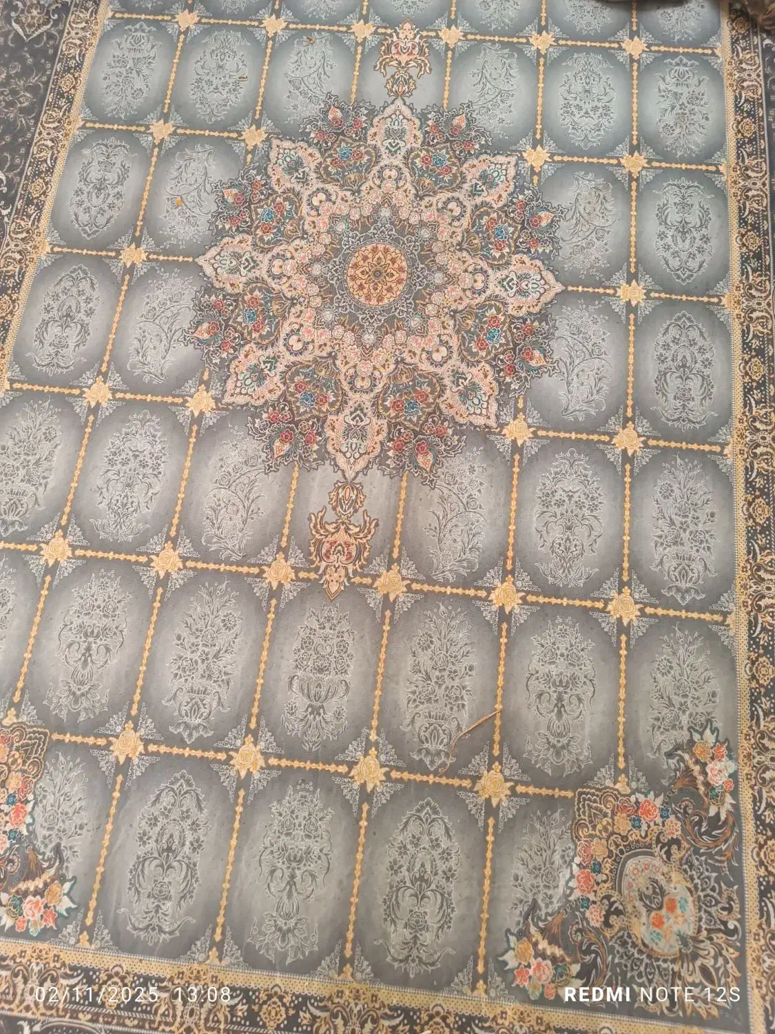 دوتا فرشینه کاملا سالم|فرش|مشهد, ایثارگران|دیوار