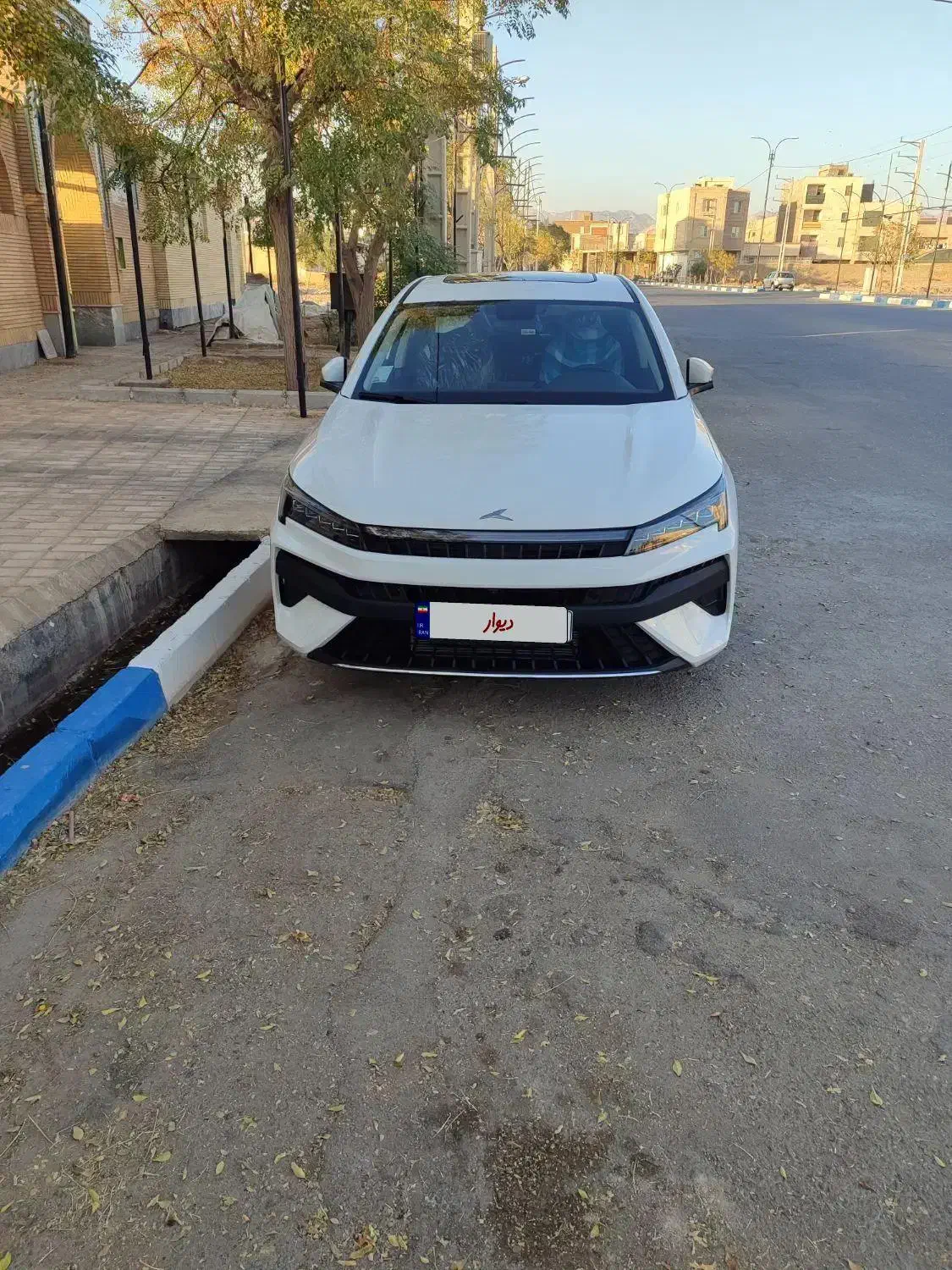 کی ام سی j7 درحدصفر|خودرو سواری و وانت|تهران, فرودگاه مهرآباد|دیوار