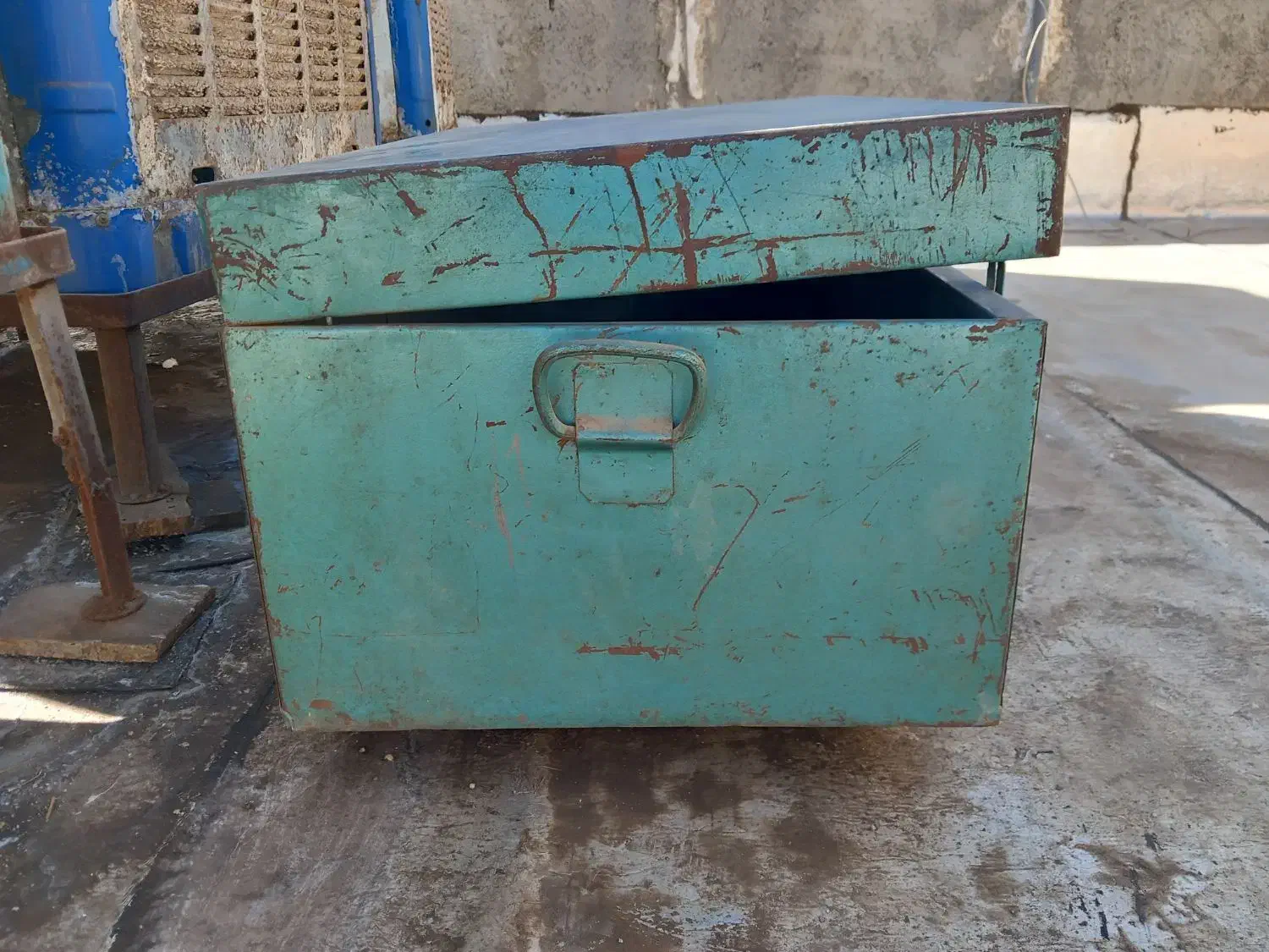 صندوق قدیمی|کلکسیون اشیاء عتیقه|ملارد, |دیوار