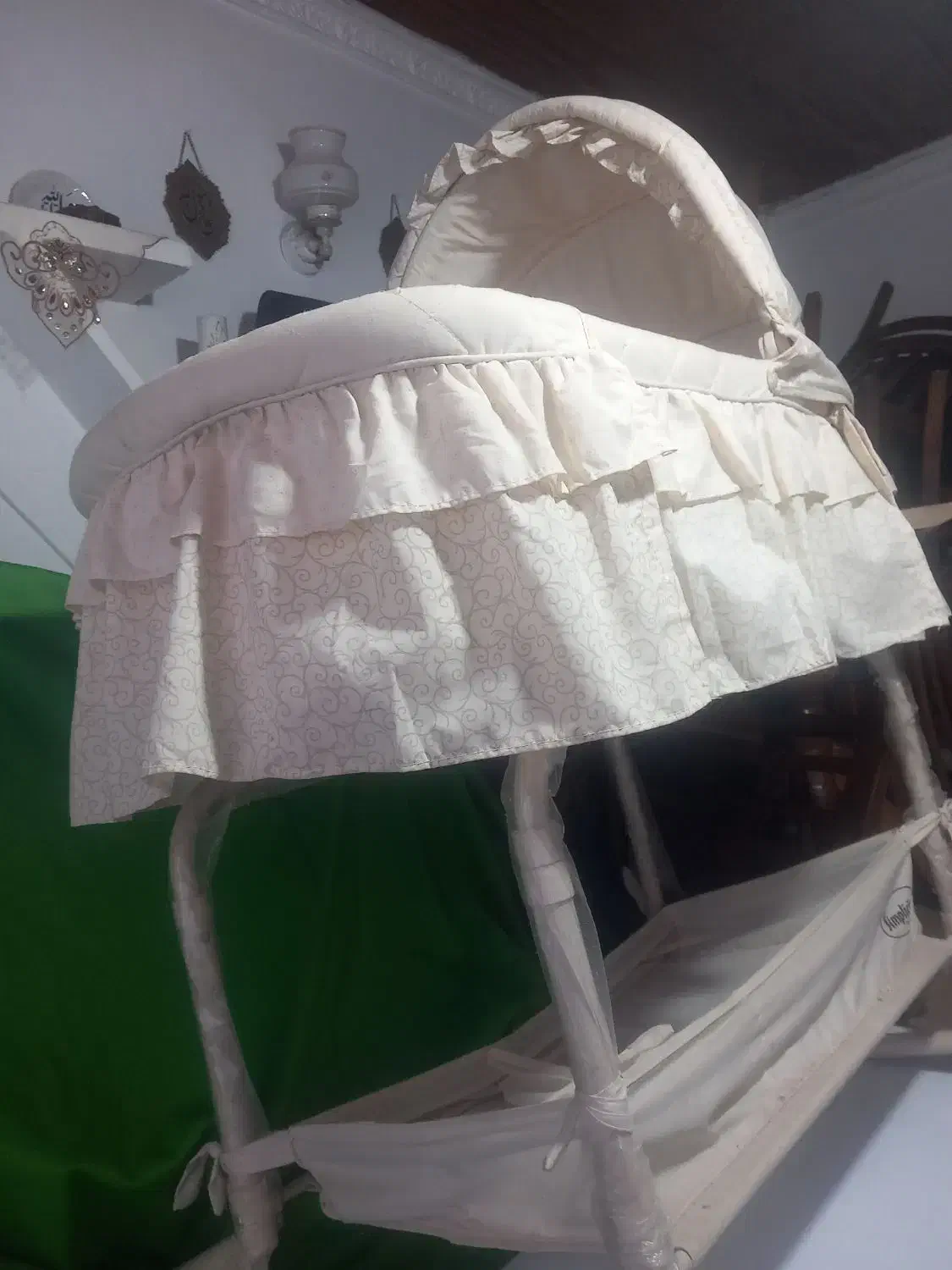 گهواره و تخت نوزاد|اسباب و اثاث بچه|آستارا, |دیوار