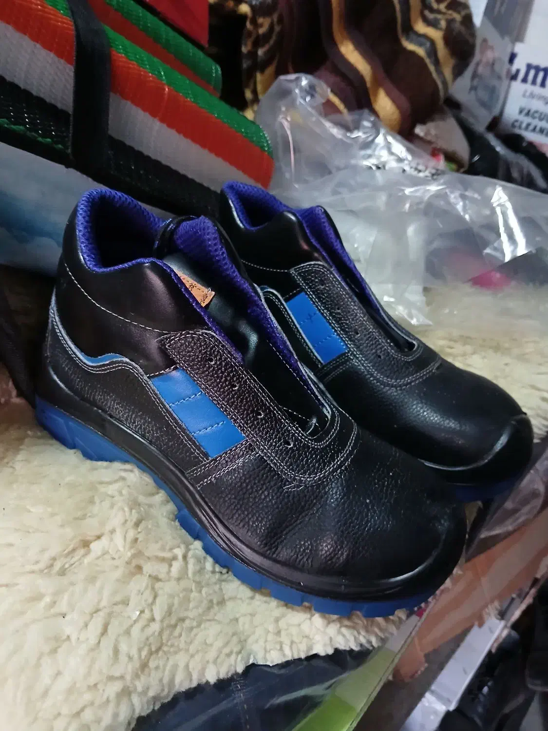 کفش ایمنی|کیف، کفش، کمربند|بستان آباد, |دیوار