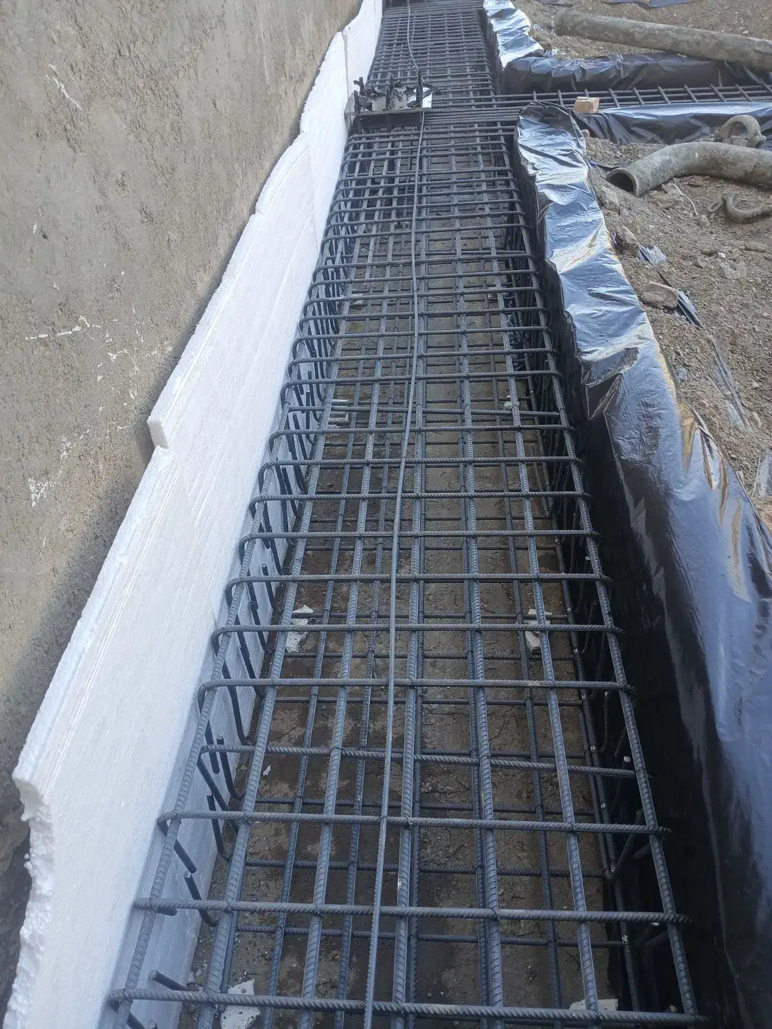 گروه آرماتوربندی وبتن ریزی حدادی|خدمات پیشه و مهارت|زهک, |دیوار