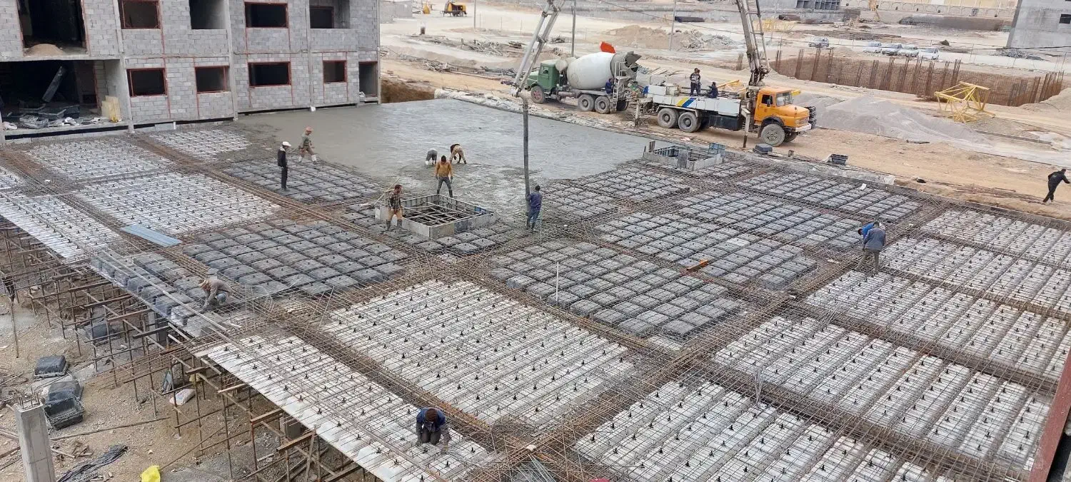 قالب بندی وآرماتوربندی اسکلت بتنی(وافل دال تیرچه)|خدمات پیشه و مهارت|مشهد, احمدآباد|دیوار