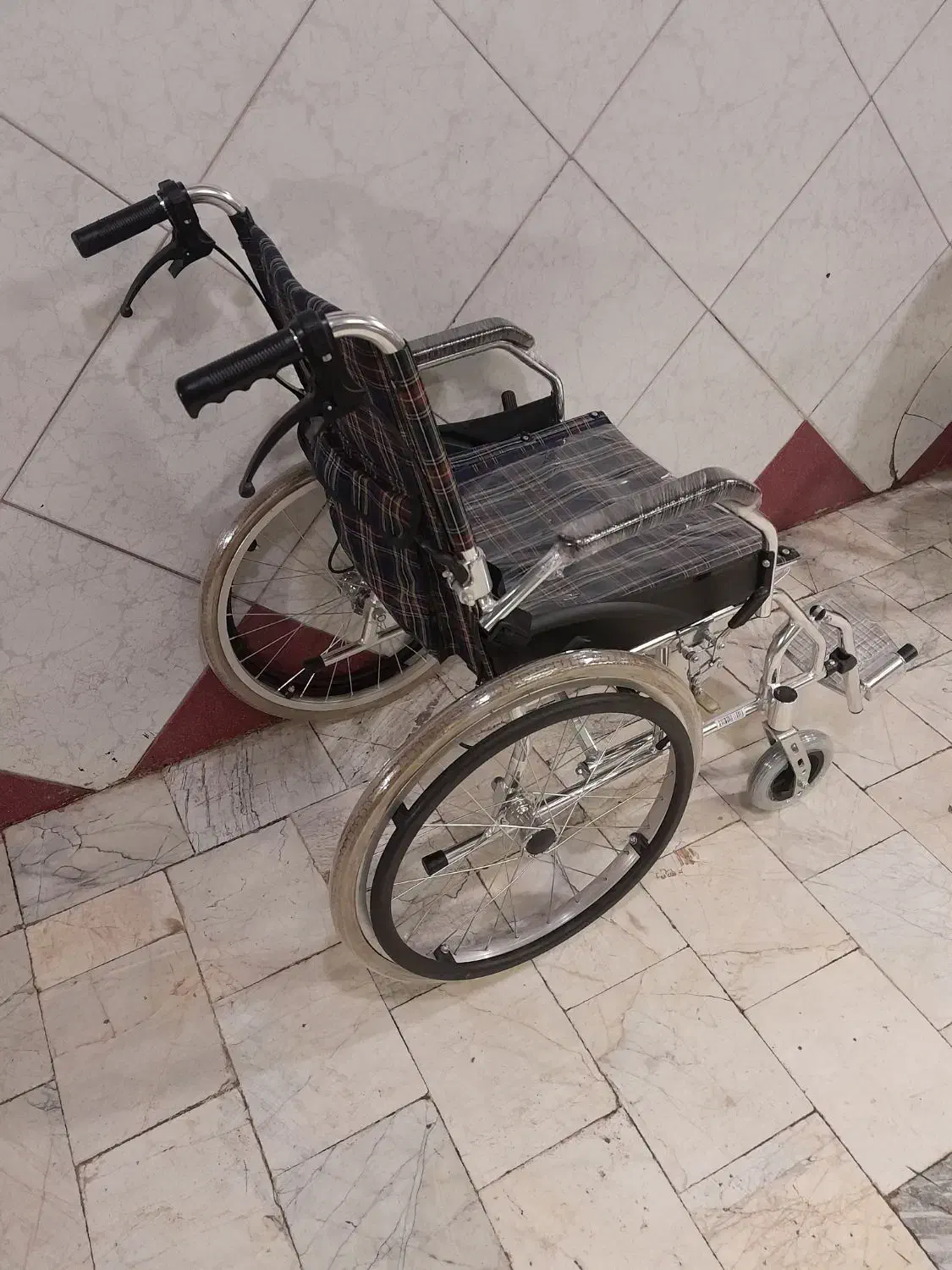 ویلچر آلمینیوم مسافرتی چرخ ۲۰|آرایشی، بهداشتی، درمانی|تهران, وردآورد|دیوار