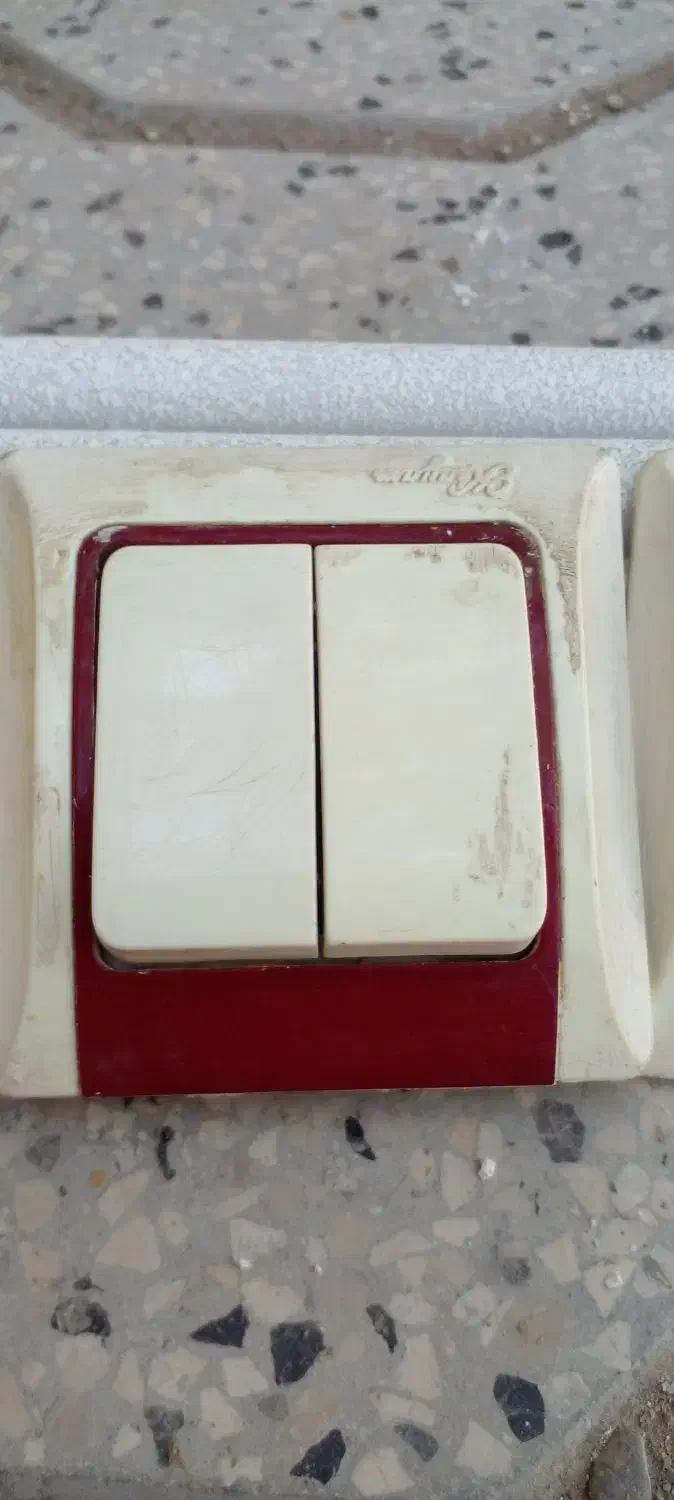 کلید پریز و مهتابی سالم|لامپ و چراغ|قوچان, |دیوار