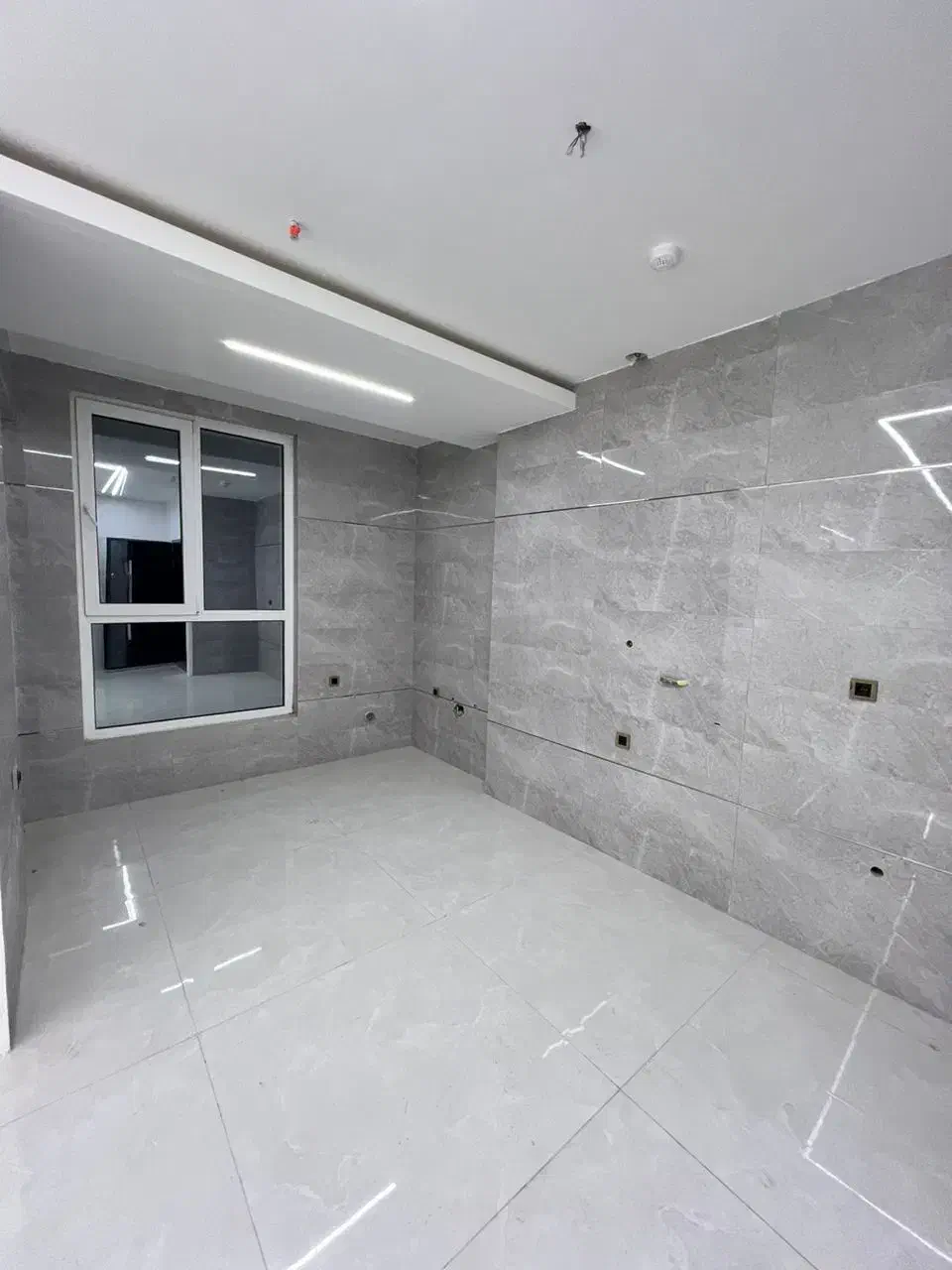 آپارتمان 100متری/یه واحد فقط موجود/مرکز شهر|فروش آپارتمان|ورامین, ورامین|دیوار