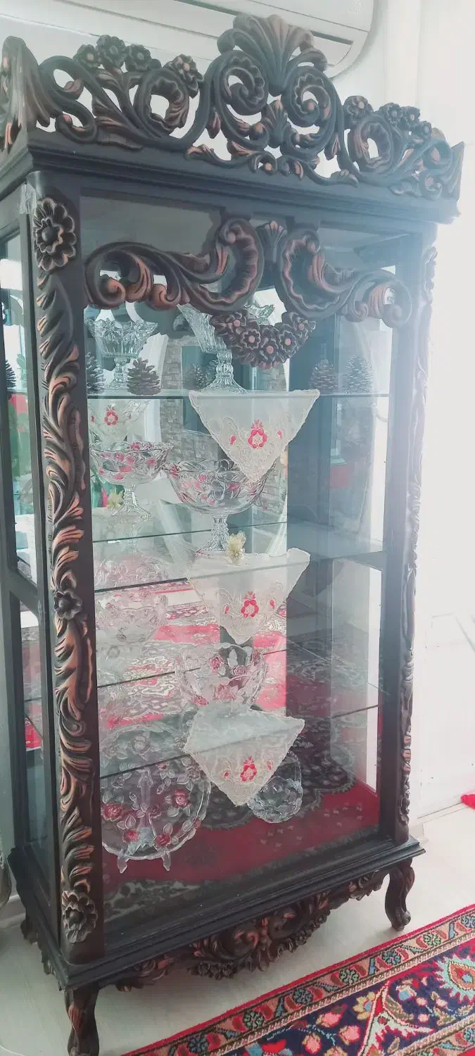 بوفه بزرگ|بوفه، ویترین، کنسول|خوی, |دیوار