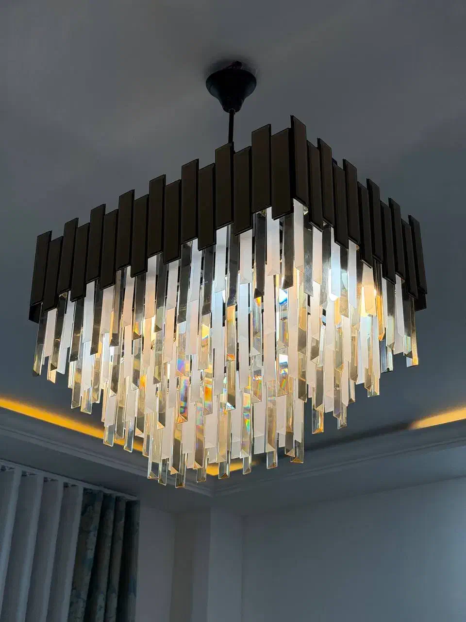 لوستر مدرن در حد نو|لوستر و چراغ آویز|خرم‌آباد, |دیوار