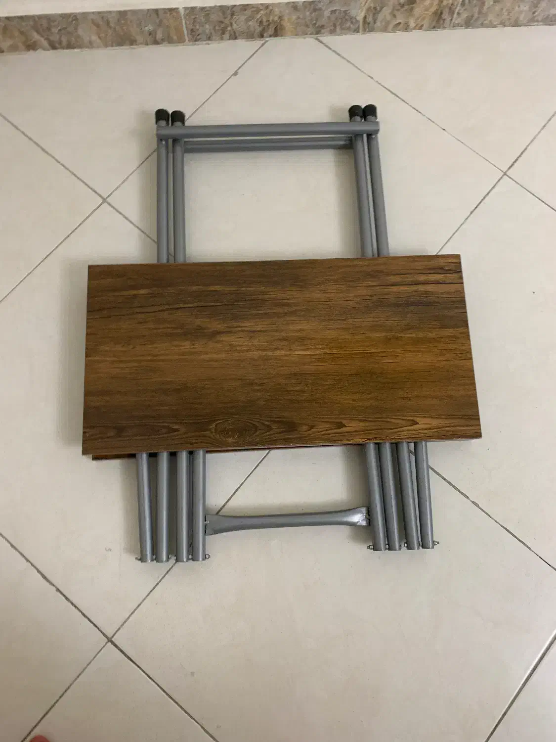 میز چوبی تاشو|مبلمان خانگی و میز عسلی|رشت, کوی مهر|دیوار