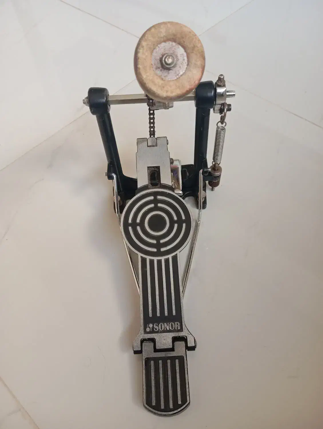 پدال،پایه اسنر|درام و پرکاشن|رشت, سعدی (تختی)|دیوار