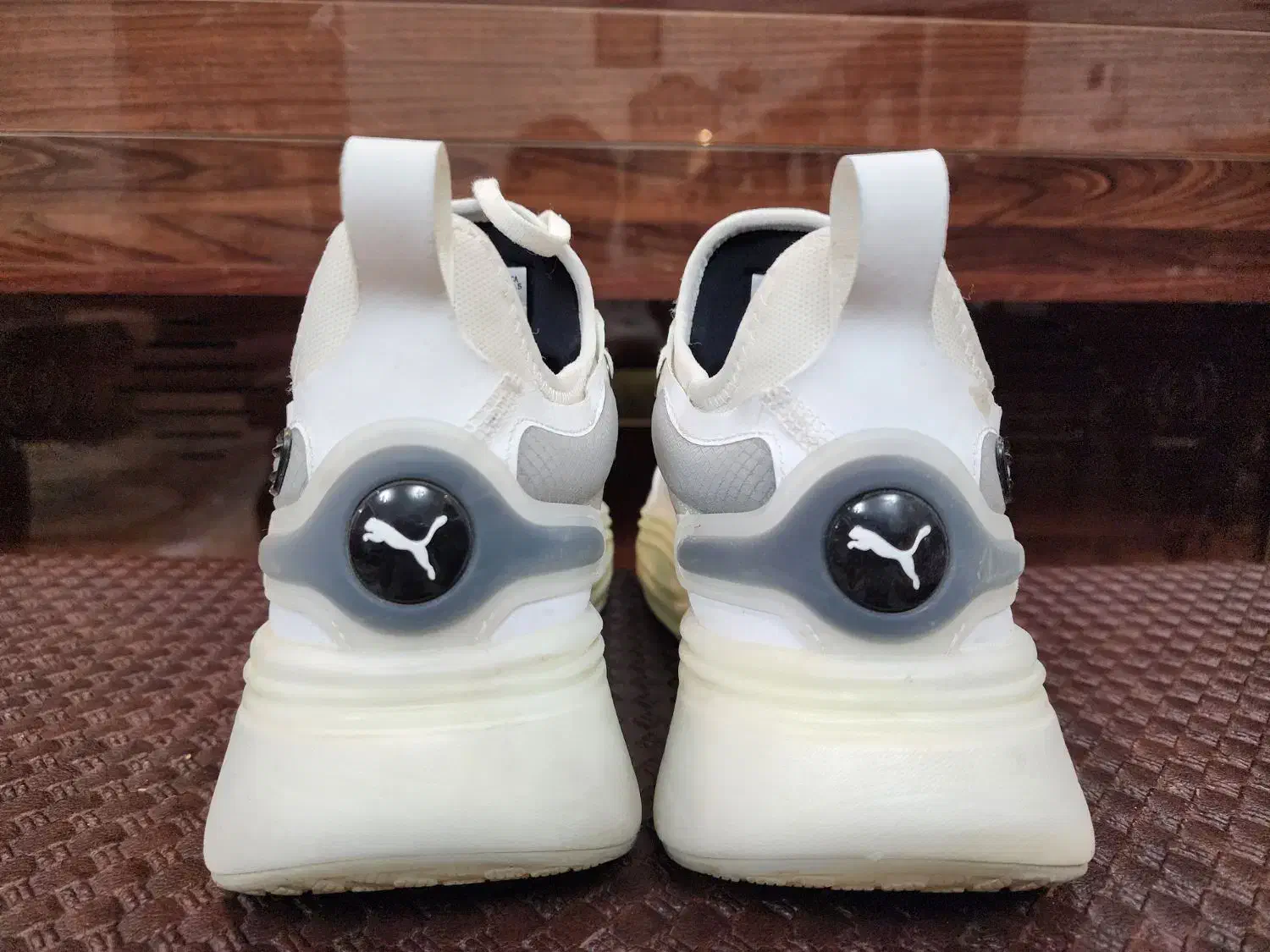 کتانی اصلی خارجی|کیف، کفش، کمربند|خوانسار, |دیوار