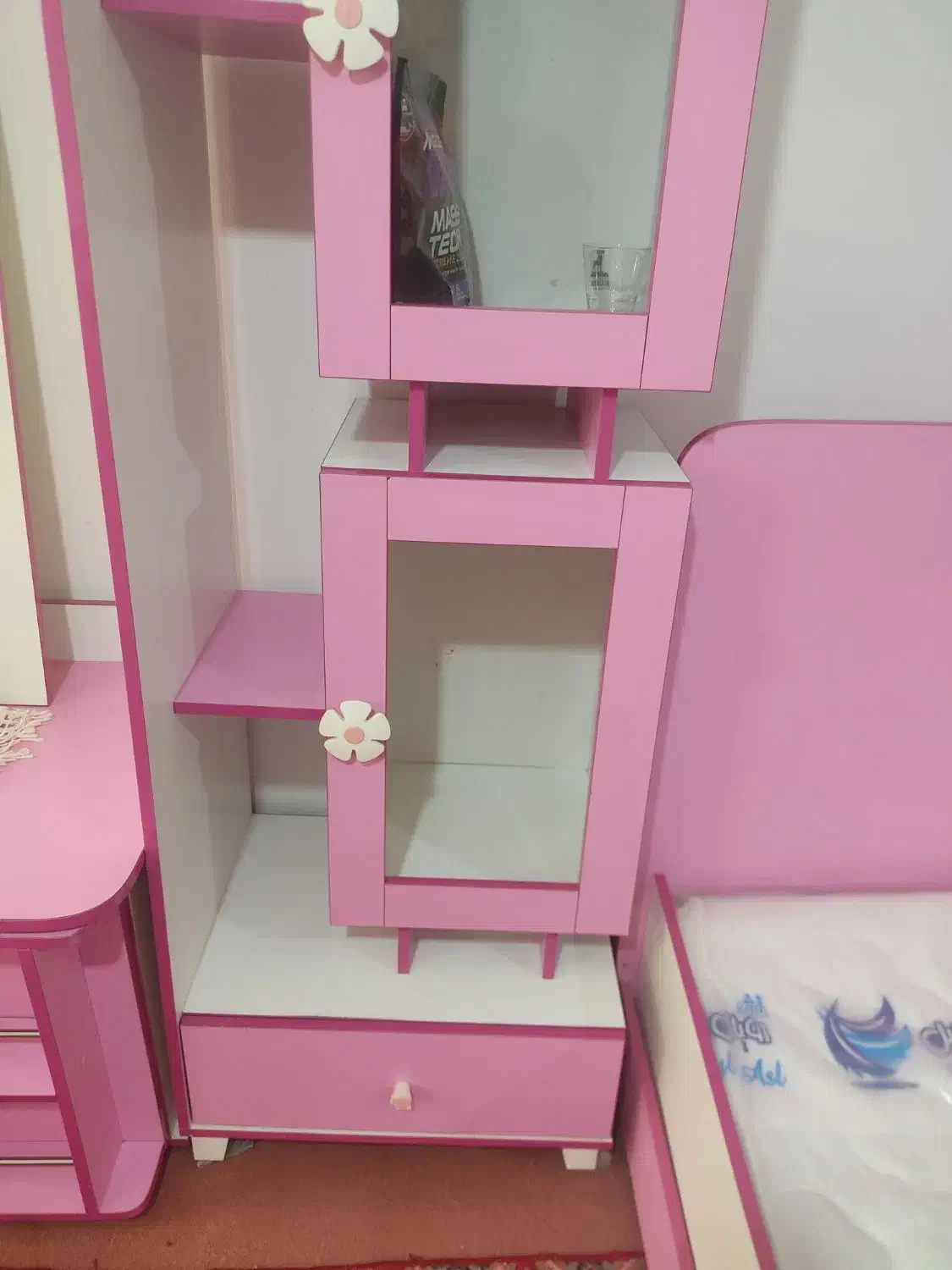 سرویس تخت|تخت و سرویس خواب|ویلکیج, |دیوار