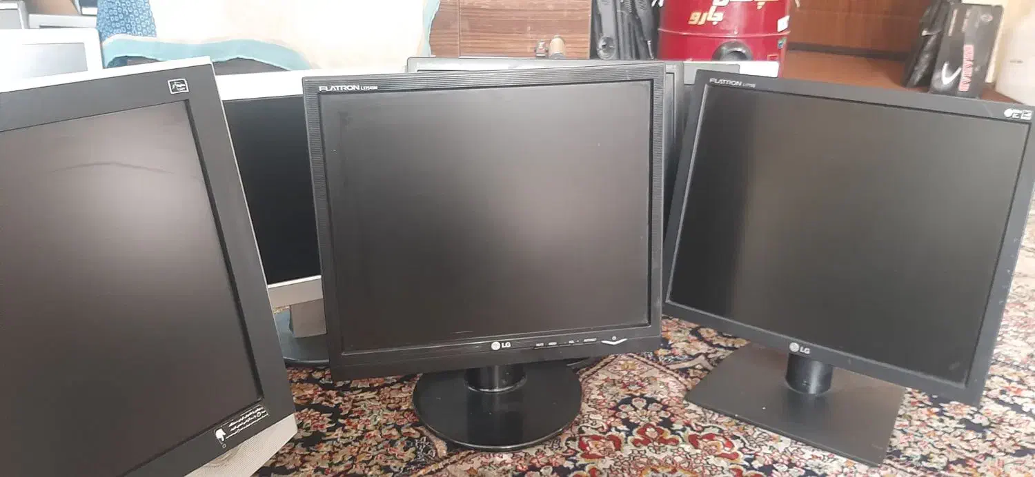 مانیتور 15و 17|قطعات و لوازم جانبی رایانه|مشهد, مصطفی خمینی|دیوار