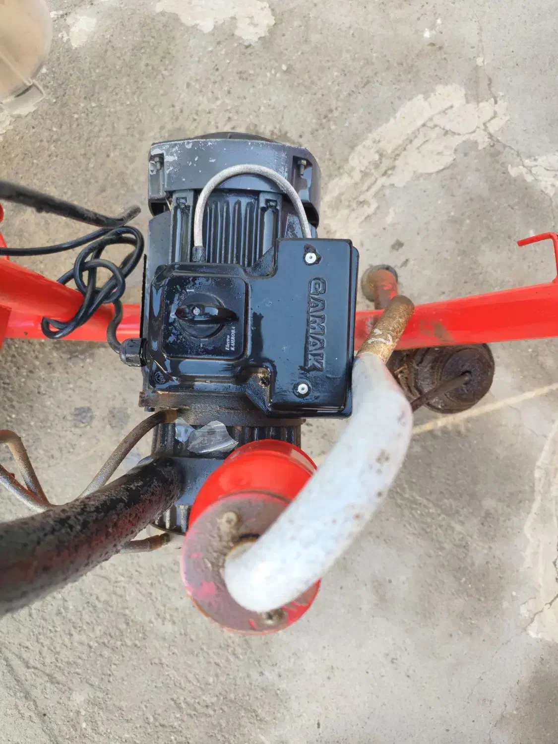 شیر دوش دو واحده کم کار در حد نو|ماشینآلات صنعتی|جرقویه, |دیوار