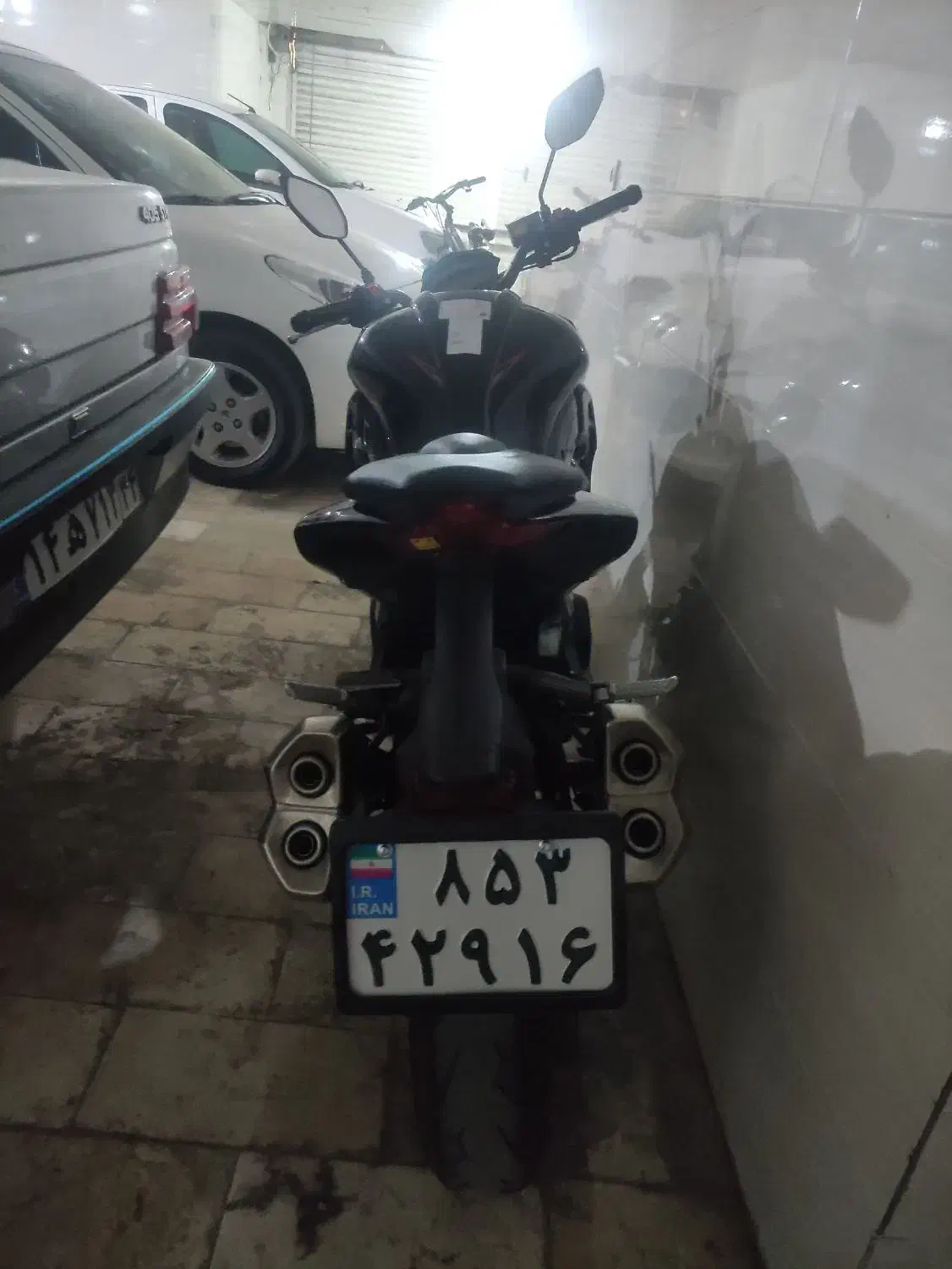 پیشرو 300 دوسیلندر|موتورسیکلت|اهواز, زندوکیلی|دیوار