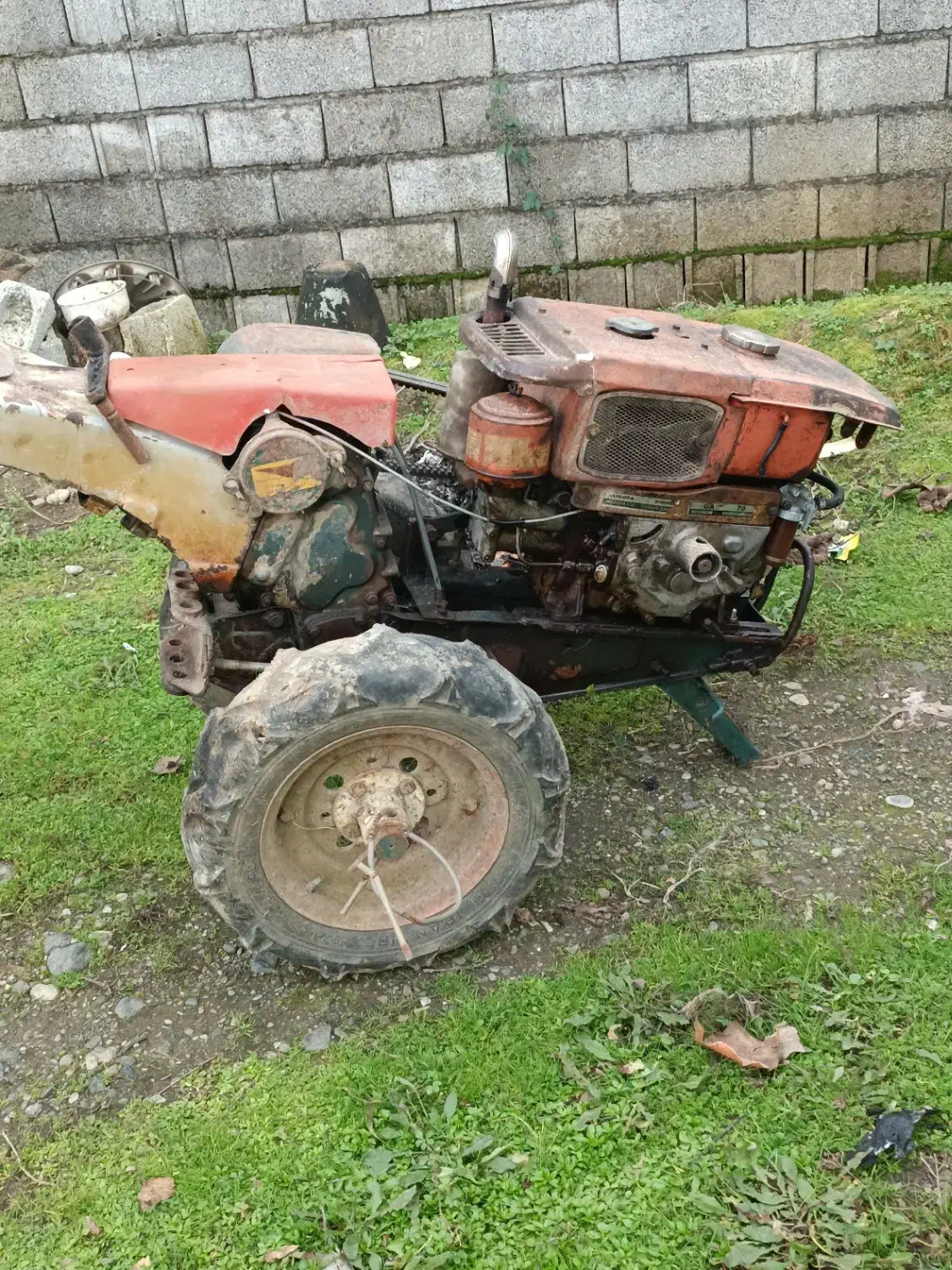 موتور کوبوتاهفتونیم|خودرو سنگین|پره‌سر, |دیوار