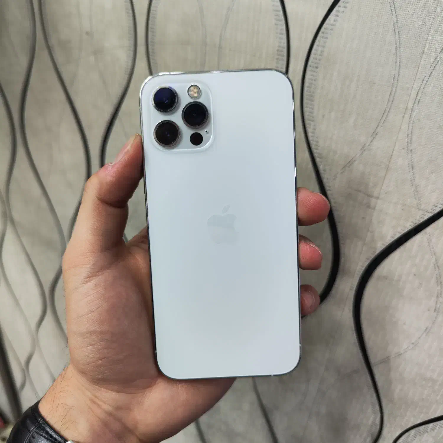 iphone 12 pro|موبایل|کرج, مهرویلا جنوبی|دیوار