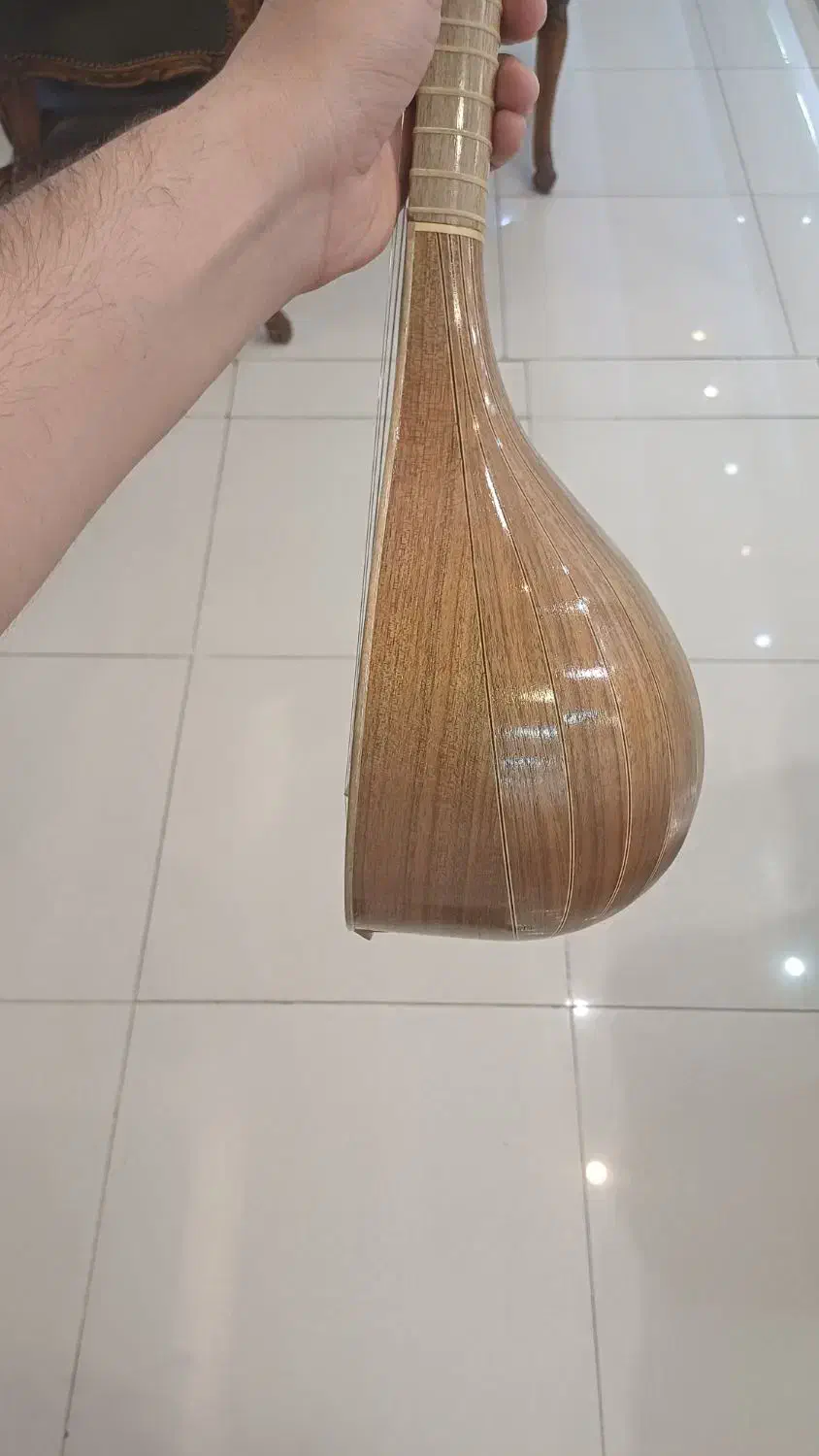 سه تار ستار ساخت استاد مرآتی|سازهای سنتی|تهران, فلسطین (میدان انقلاب)|دیوار