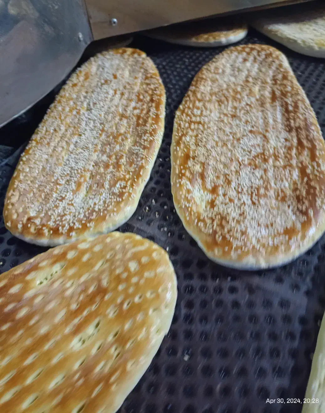 شاطر گردون فطیر سنتی یا وردست|استخدام خدمات فروشگاه و رستوران|تبریز, |دیوار