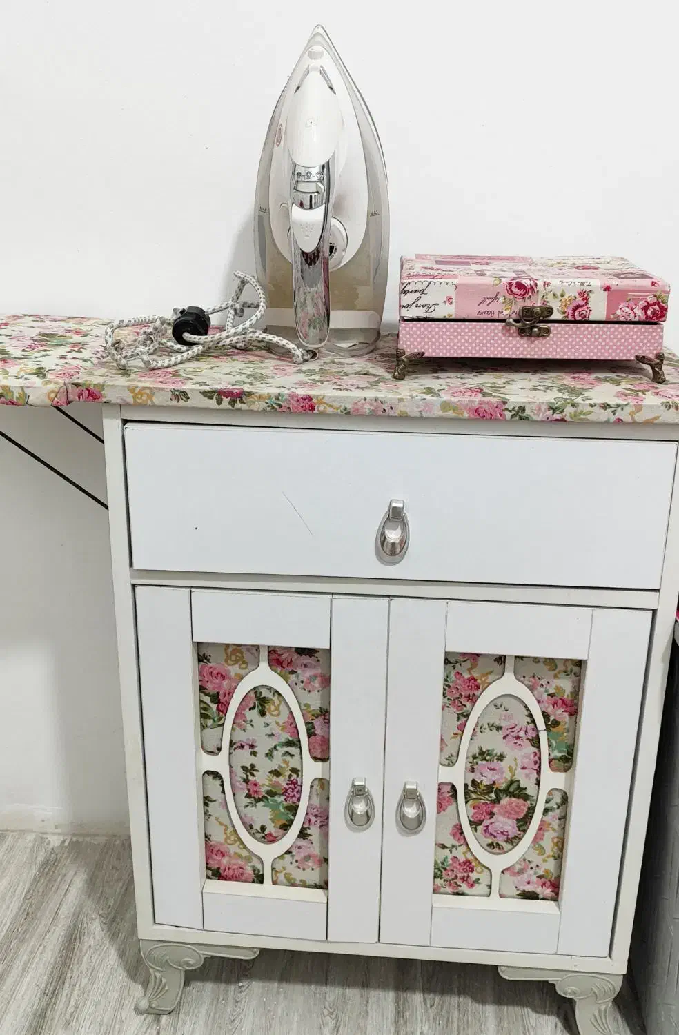 میز اتو|اتو و لوازم اتو|بهارستان, |دیوار