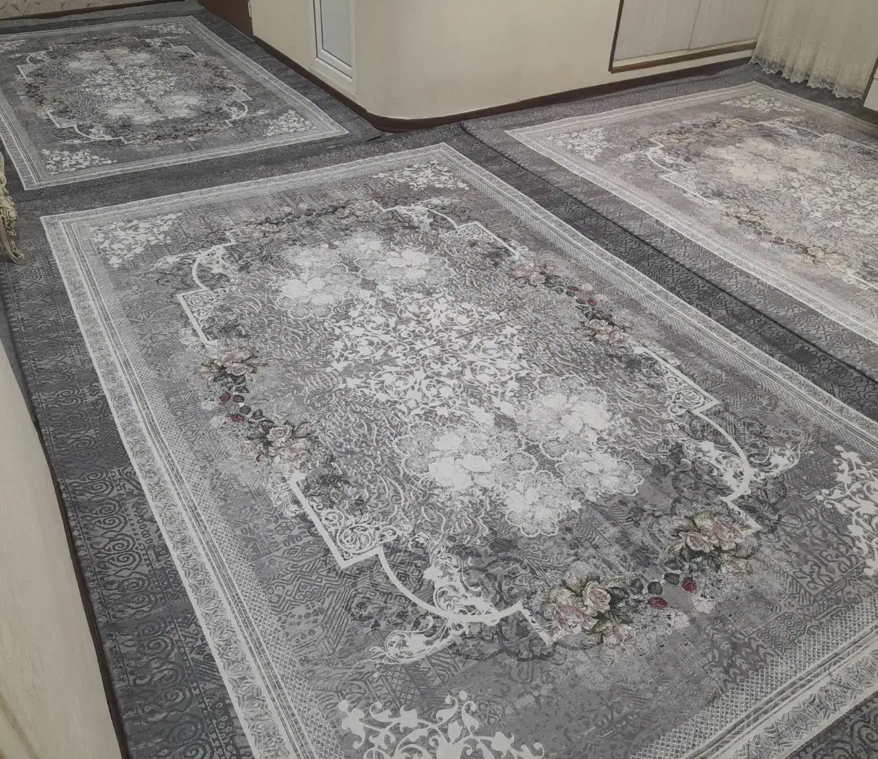 رو فرشی|روفرشی|قدس, شهر‌قدس|دیوار