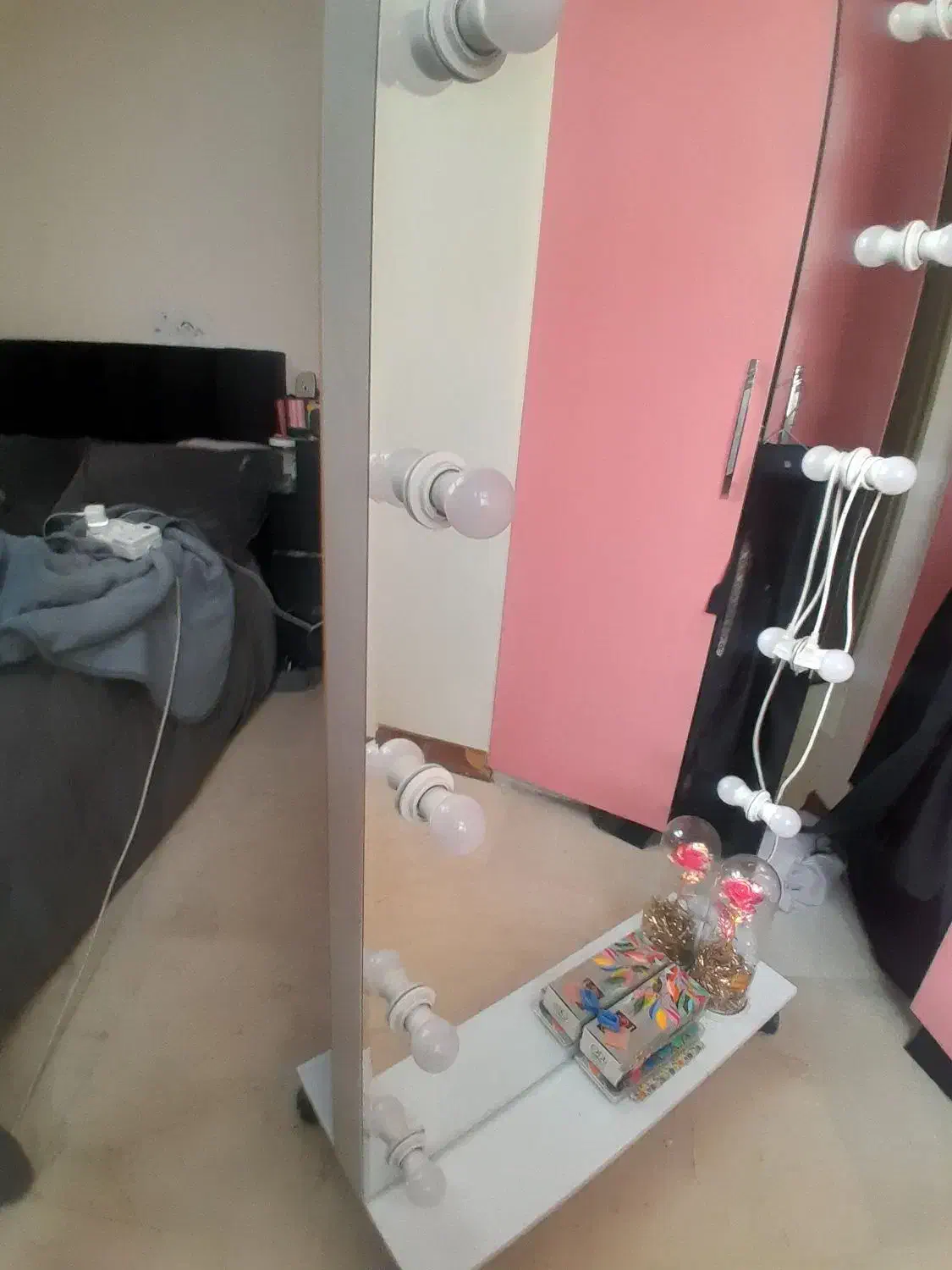 آینه قدی چراغ دار|آرایشگاه و سالن‌های زیبایی|تهران, نیروی هوایی (پیروزی)|دیوار