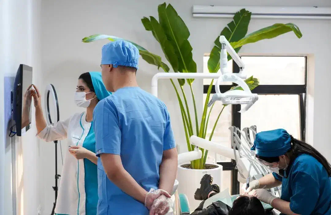 پذیرش دندانپزشکی|استخدام درمانی، زیبایی، بهداشتی|تهران, مهران|دیوار