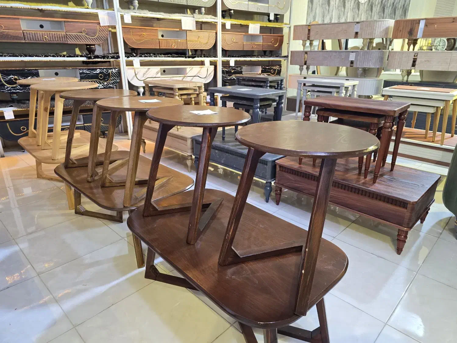 جلومبلی لب تابی زرین کالا|مبلمان خانگی و میز عسلی|یاسوج, |دیوار