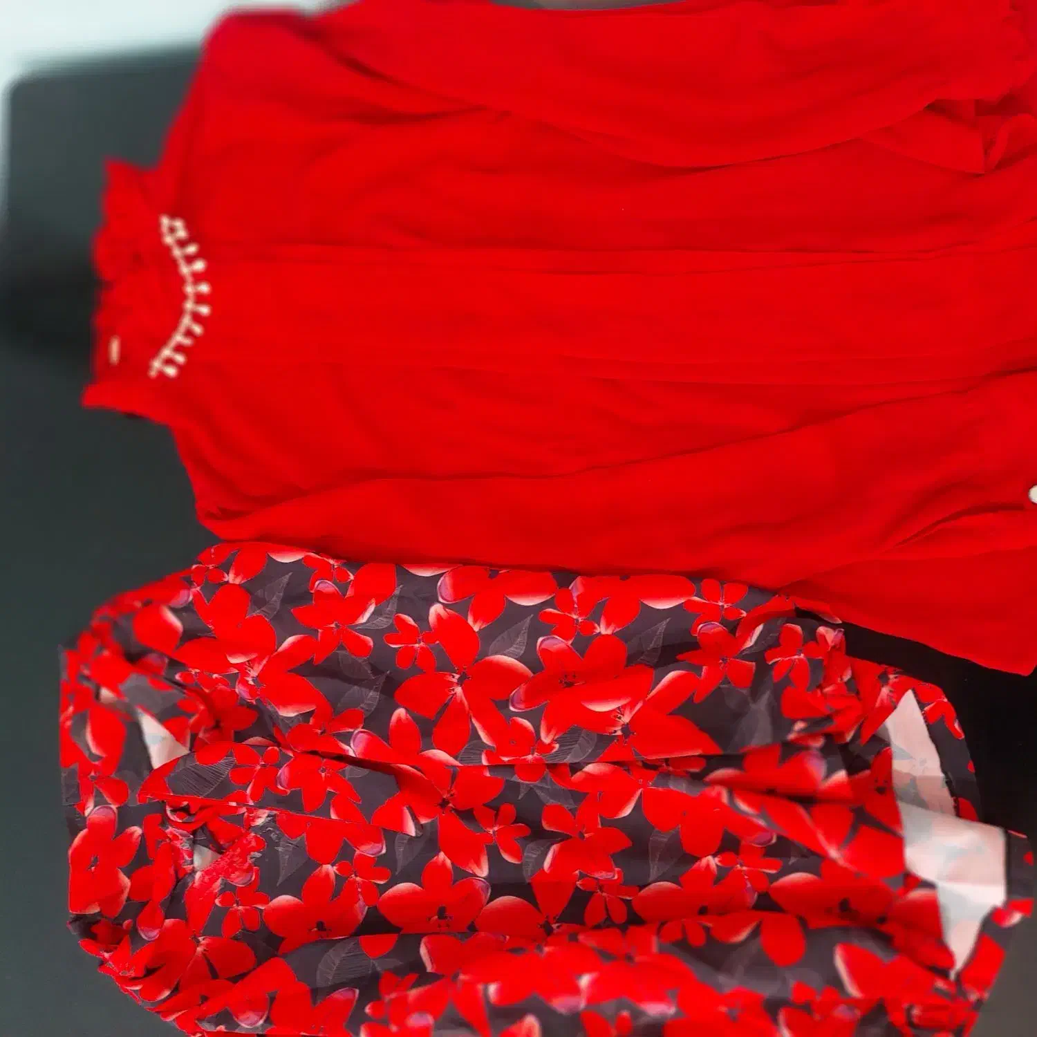 لباس تمیز|لباس|نظرآباد, نظرآباد|دیوار