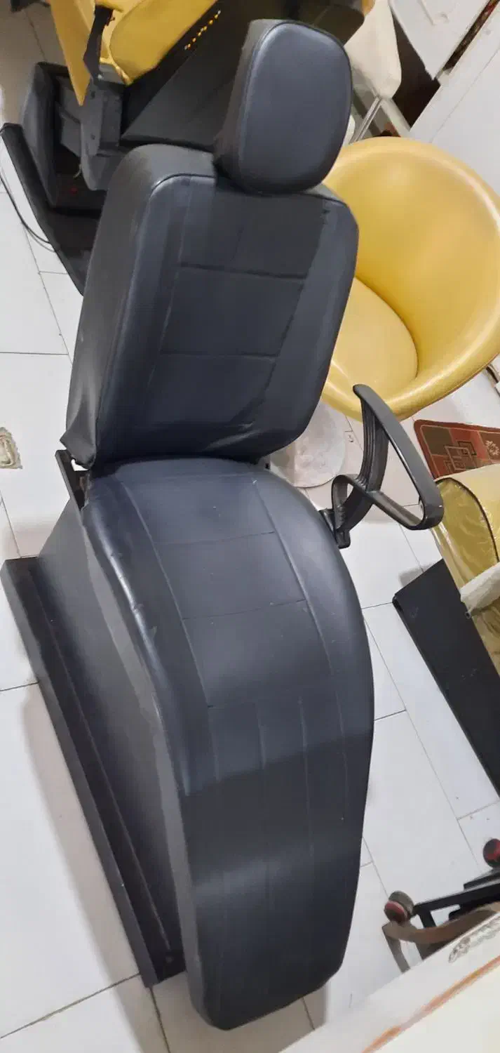 صندلی اصلاح صندلی کپ و پاف باکس دار|آرایشگاه و سالنهای زیبایی|فردیس, فردیس|دیوار