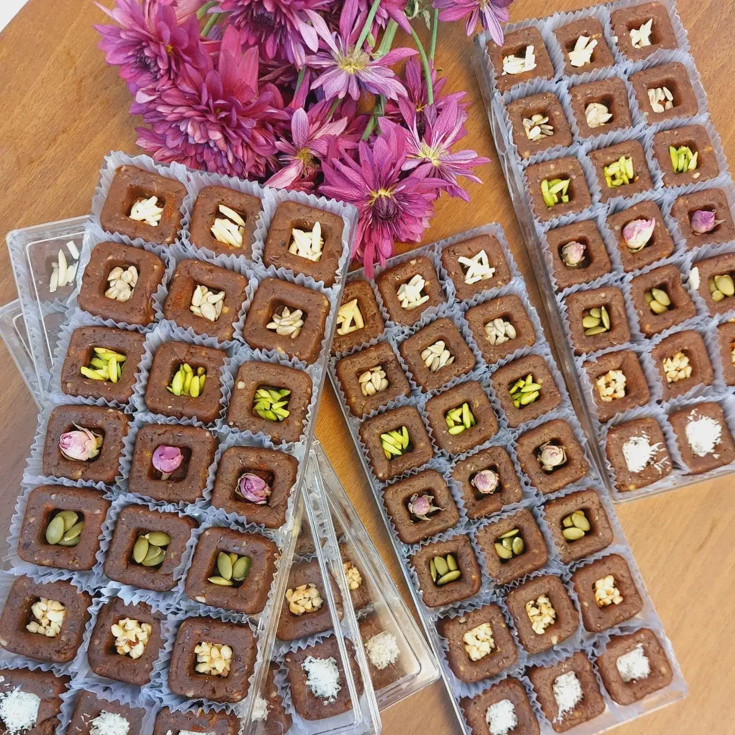 سفارش حلوا مجلسی و رنگینک  برای دور همی و مجالس|خدمات پذیرایی، مراسم|بوشهر, |دیوار