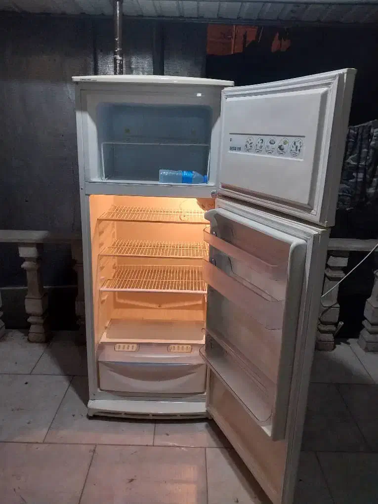 یخچال دو درب فیلور سالم|یخچال و فریزر|چالوس, |دیوار