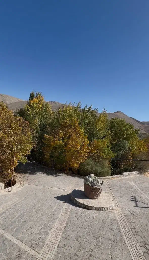 اجاره ویلای حجت اباد چادگان|اجارهٔ کوتاهمدت ویلا و باغ|چادگان, |دیوار