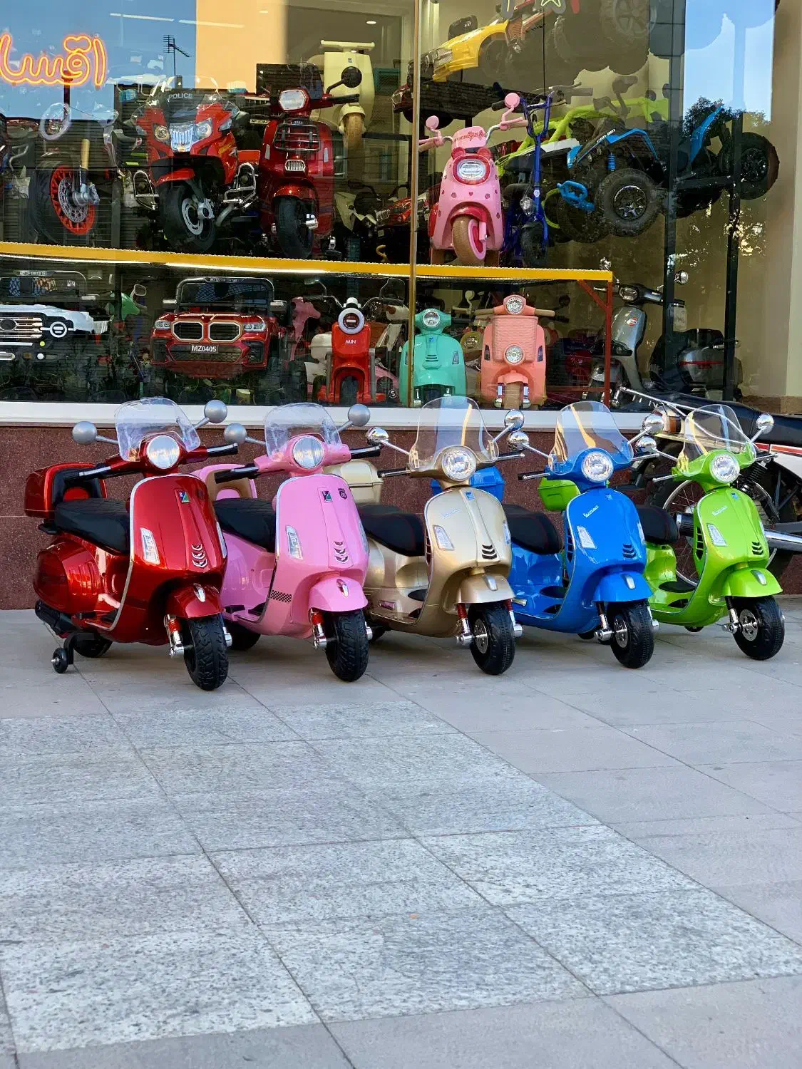 موتور شارژی (شهر ماشین)|اسباببازی بچه|ارومیه, |دیوار