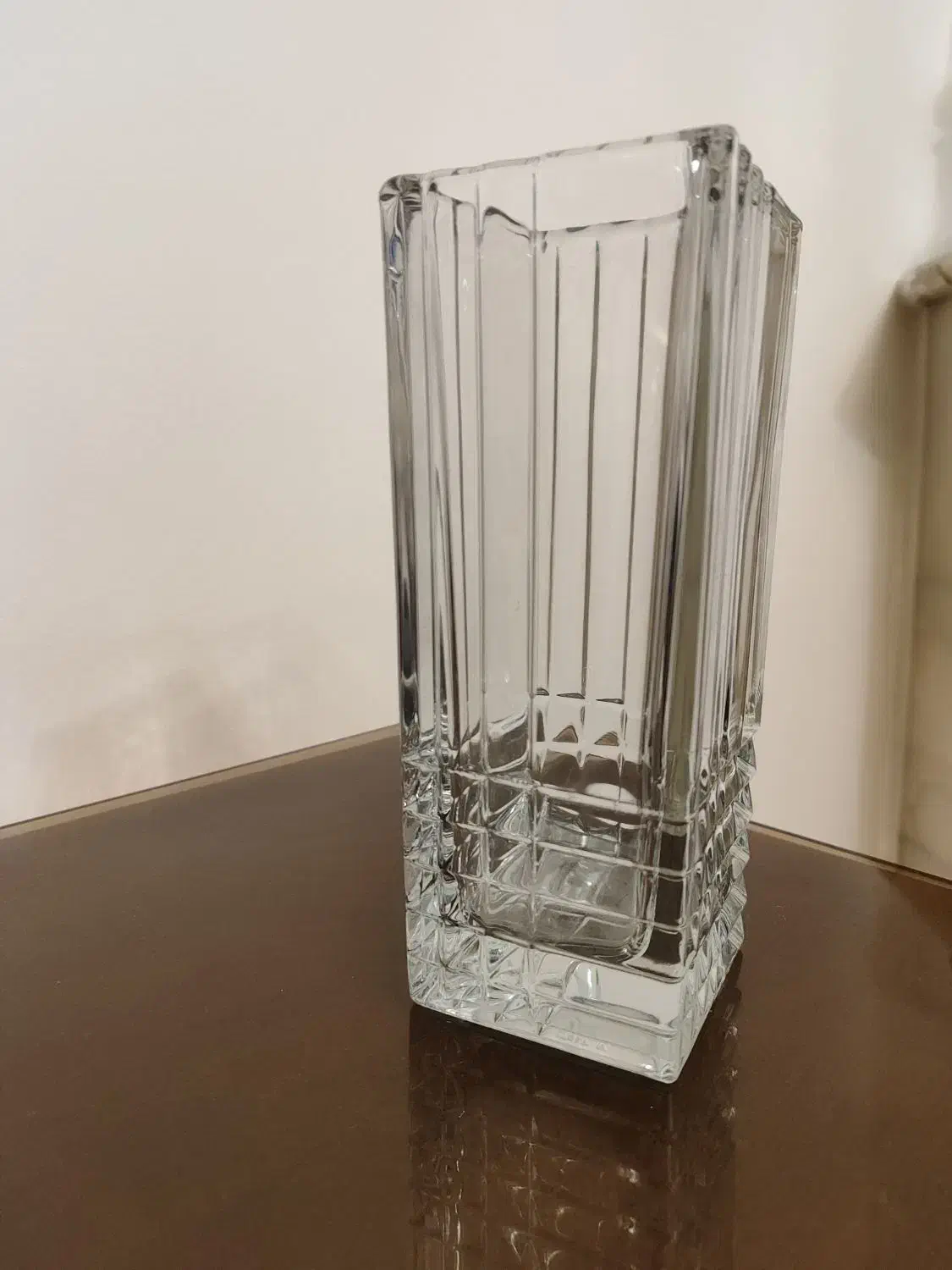 گلدان بلور|صنایع دستی و سایر لوازم تزئینی|تهران, منیریه|دیوار