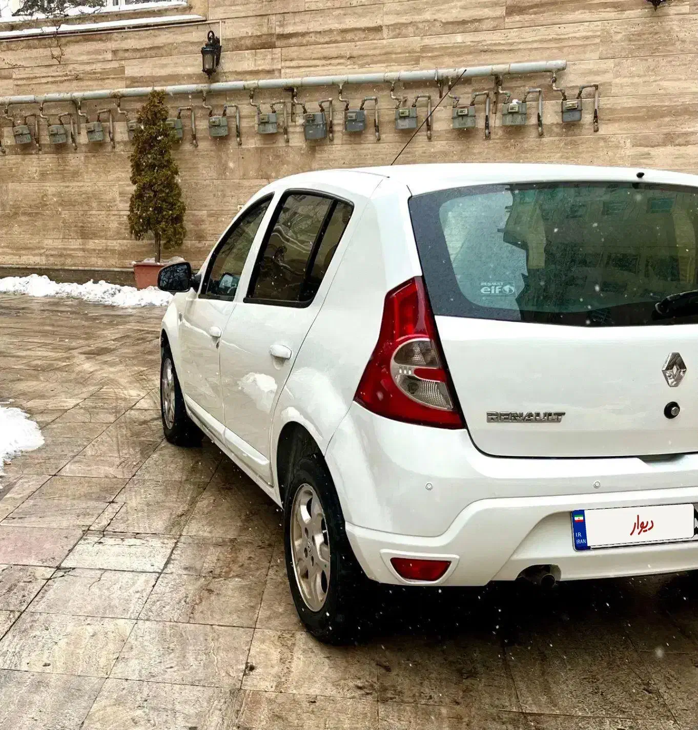 رنو ساندرو اتوماتیک مدل ۹۵|خودرو سواری و وانت|تهران, کوی فراز|دیوار