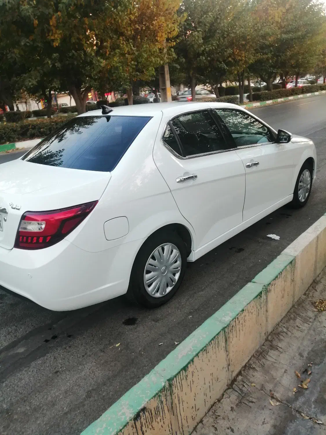 دنا پلاس|خودرو سواری و وانت|کرج, شهرک یاس جنوبی|دیوار