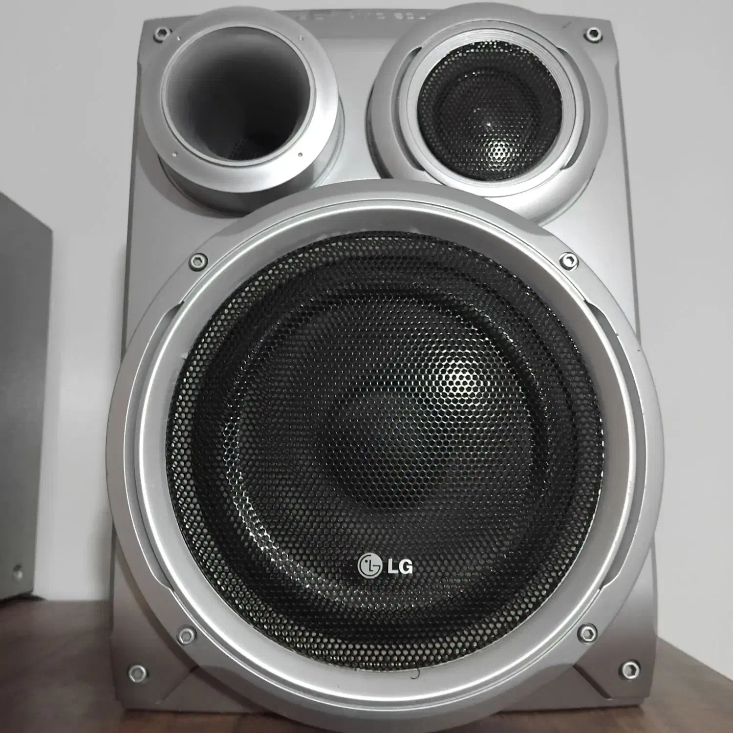 ضبط 3 دیسک ال جی اصل کره|سیستم صوتی خانگی|نکا, |دیوار