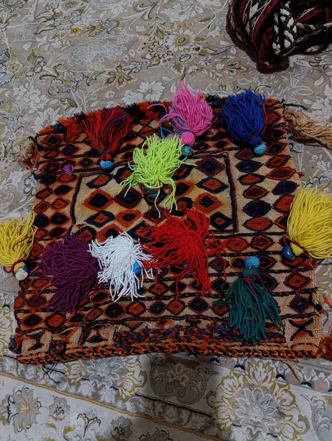 قدیمی|کلکسیون اشیاء عتیقه|ایذه, |دیوار