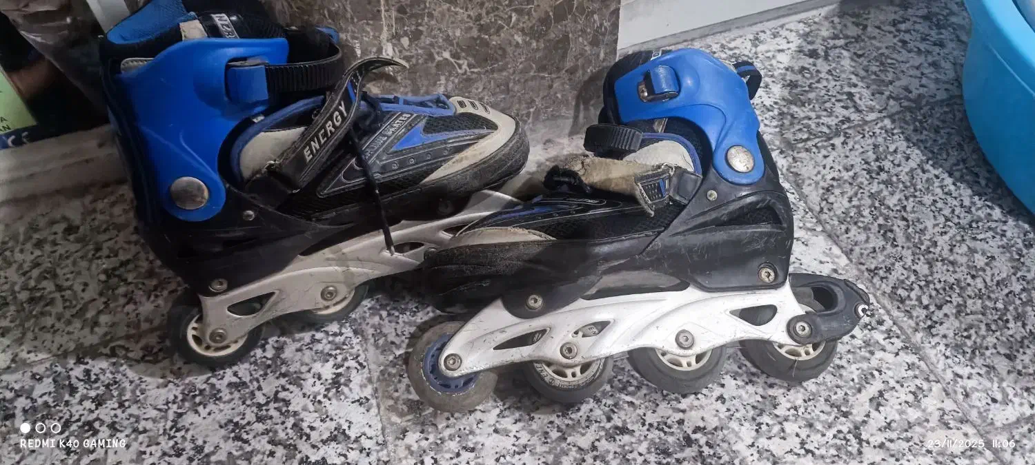 اسکیت سایز ۴۰ تا ۴۴ با چرخ یدک و لوازم|دوچرخه، اسکیت، اسکوتر|تهران, جوادیه تهرانپارس|دیوار