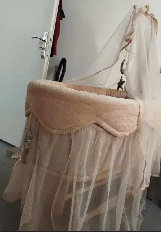 گهواره تخت کنار مادر|تخت و سرویس خواب|خمینی‌شهر, |دیوار