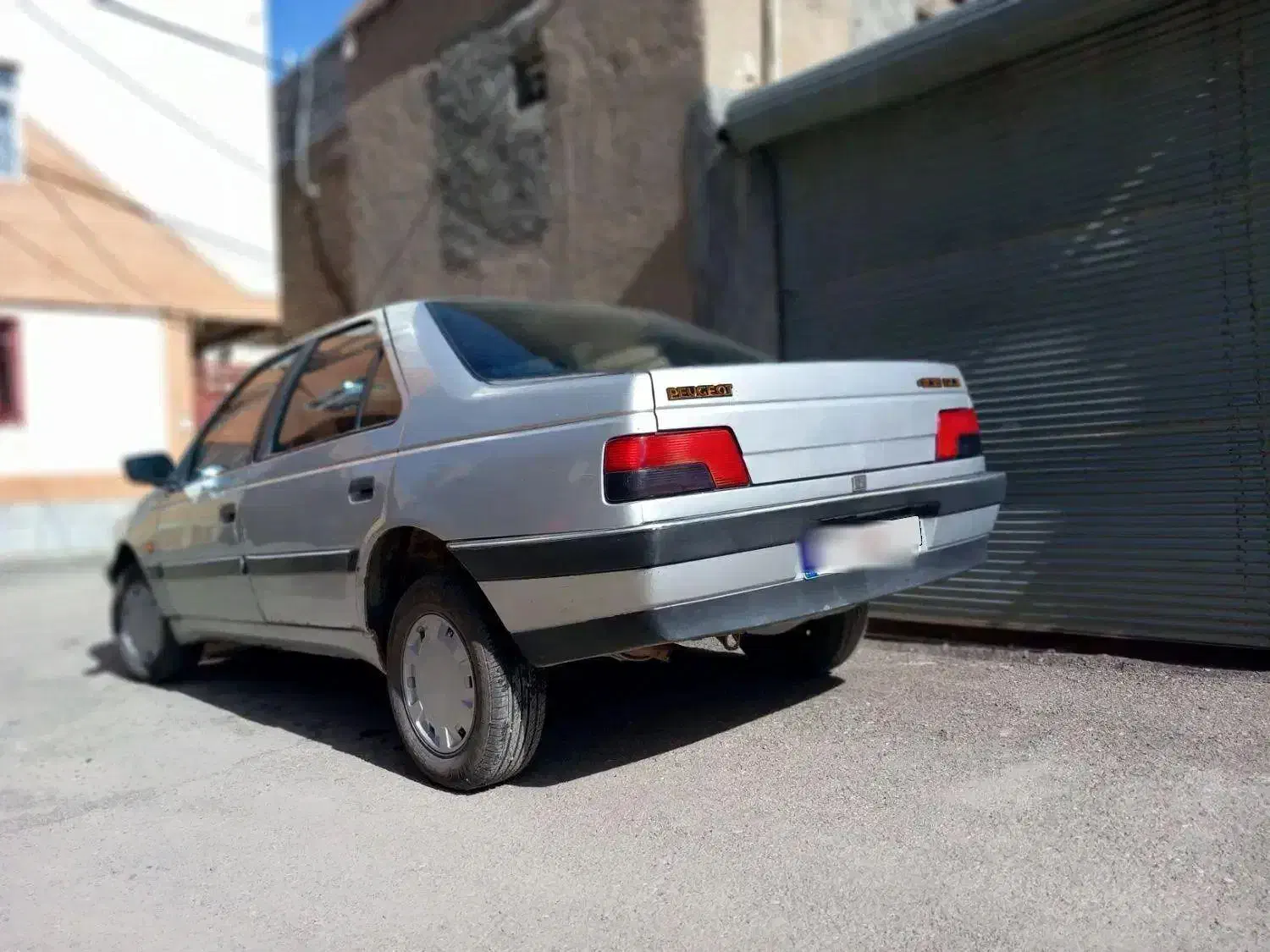 پژو ۴۰۵ مدل ۸۵ تک|خودرو سواری و وانت|دهگلان, |دیوار