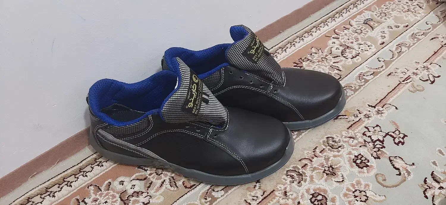 کفش ایمنی|کیف، کفش، کمربند|صفادشت, |دیوار