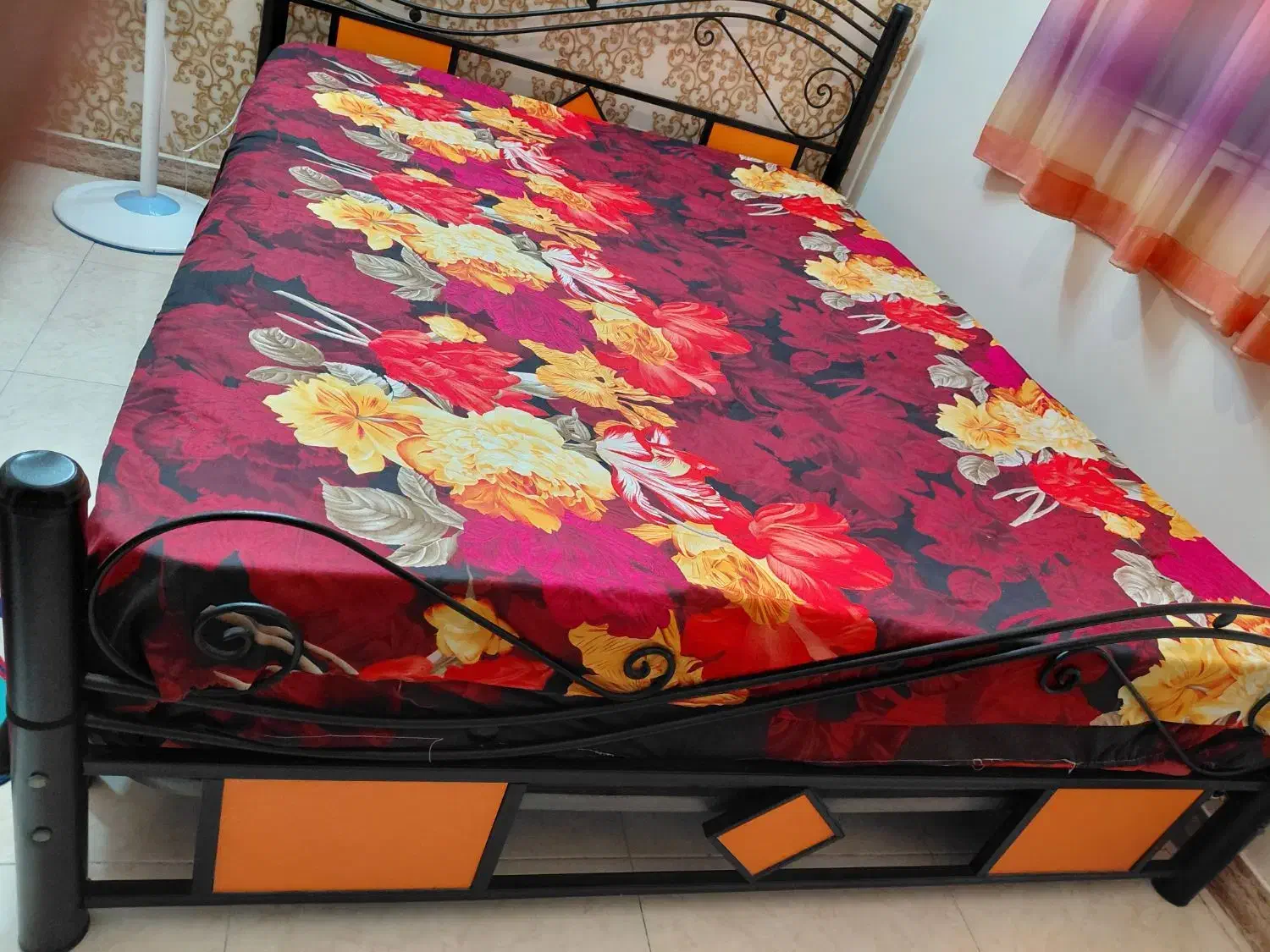 تخت فرفورژه ۲ نفره بدون تشک|تخت و سرویس خواب|ری, سیزده آبان|دیوار