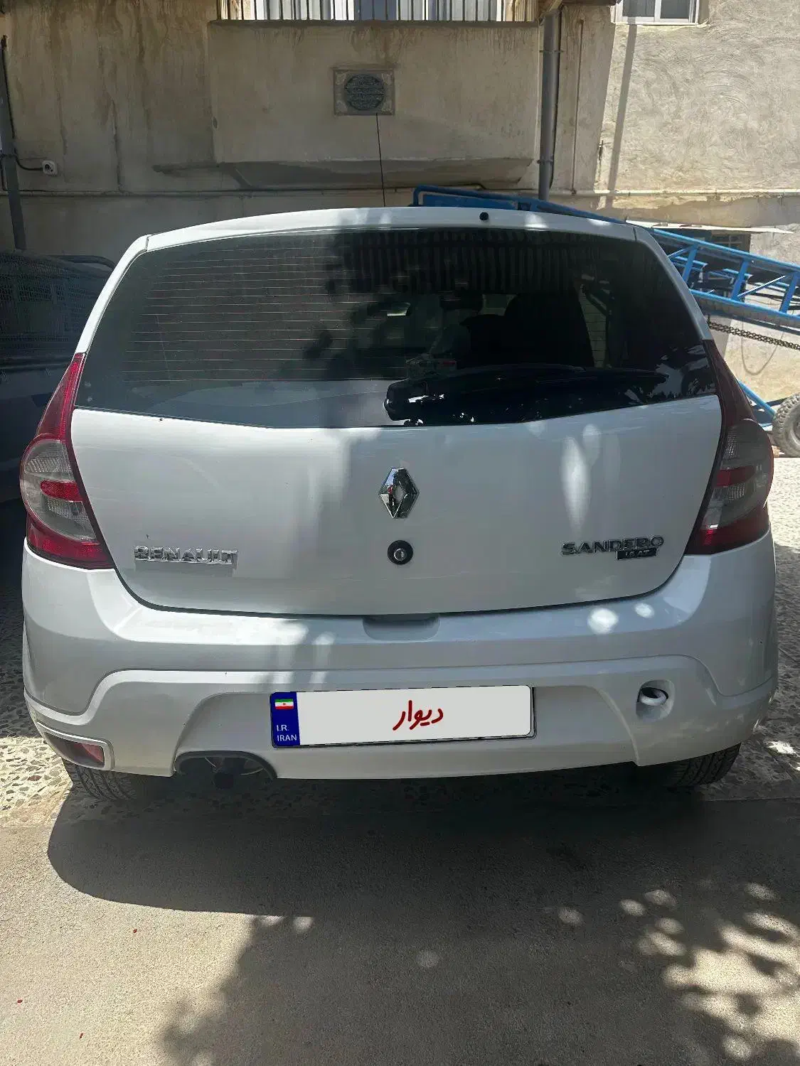 ساندرو ۹۶|خودرو سواری و وانت|اصفهان, برازنده|دیوار