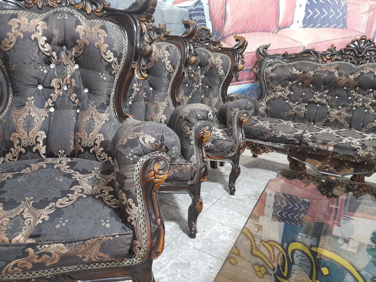 مدل خرچنگی ۹نفره با میز کامل چوب گردو|مبلمان خانگی و میز عسلی|قم, نیروگاه|دیوار