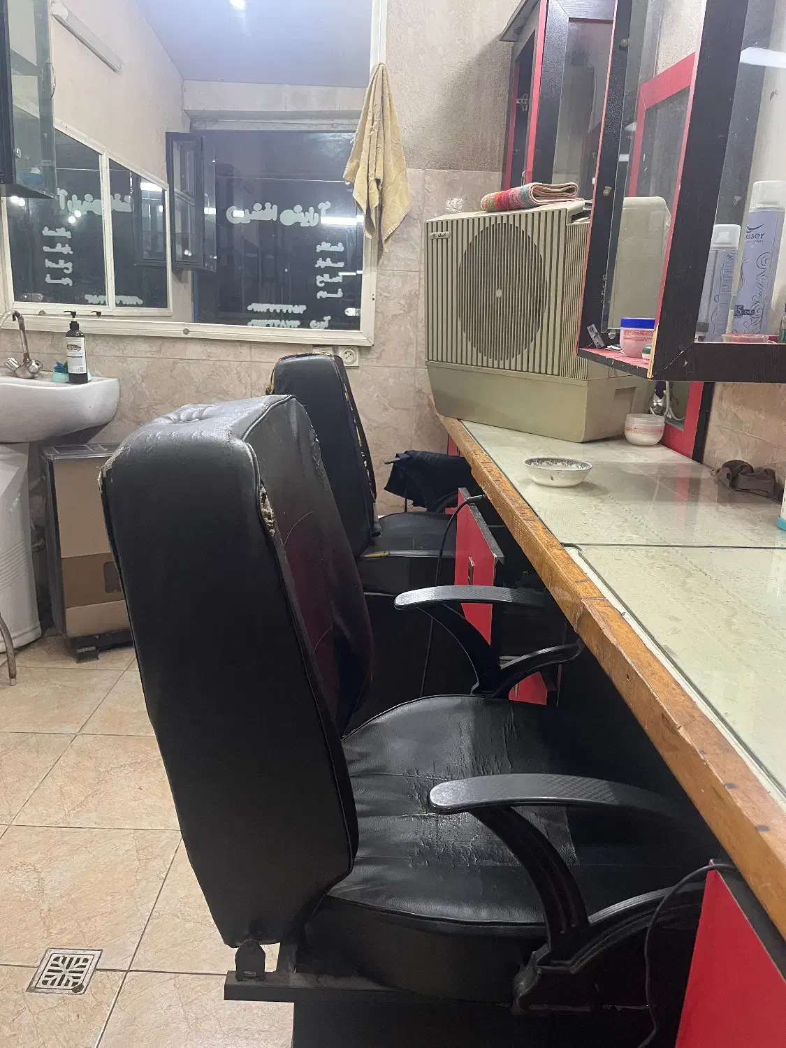 اجاره صندلی آرایشگاه مردونه|آرایشگاه و سالن‌های زیبایی|لاهیجان, خالو باغ|دیوار