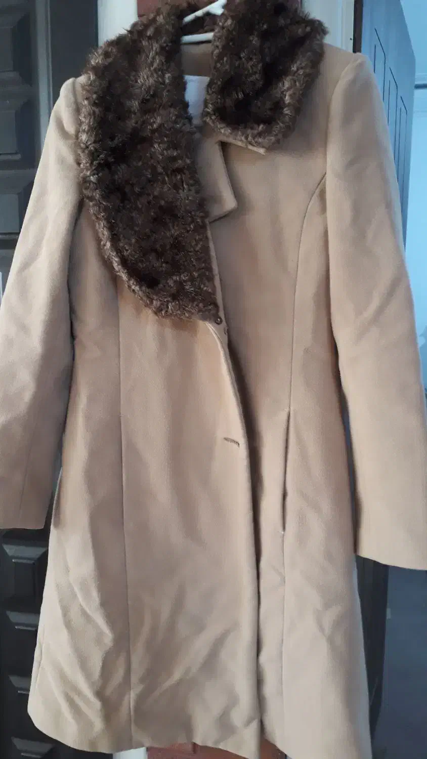 پالتو فوق العاده گرم و زیبا سایز۴۰|لباس|کاشان, گبرها|دیوار