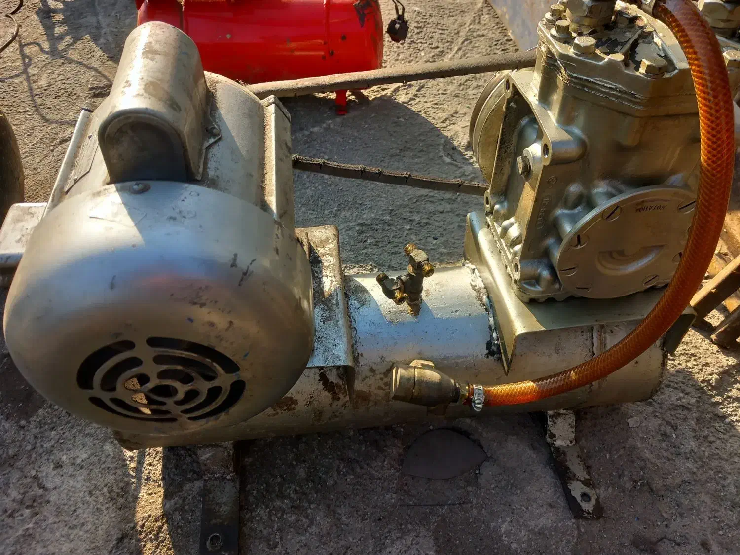 پمپ باد ۱۰لیتری ۲۰لیتری ۳۰لیتری|ابزارآلات|تهران, نعمت‌آباد|دیوار