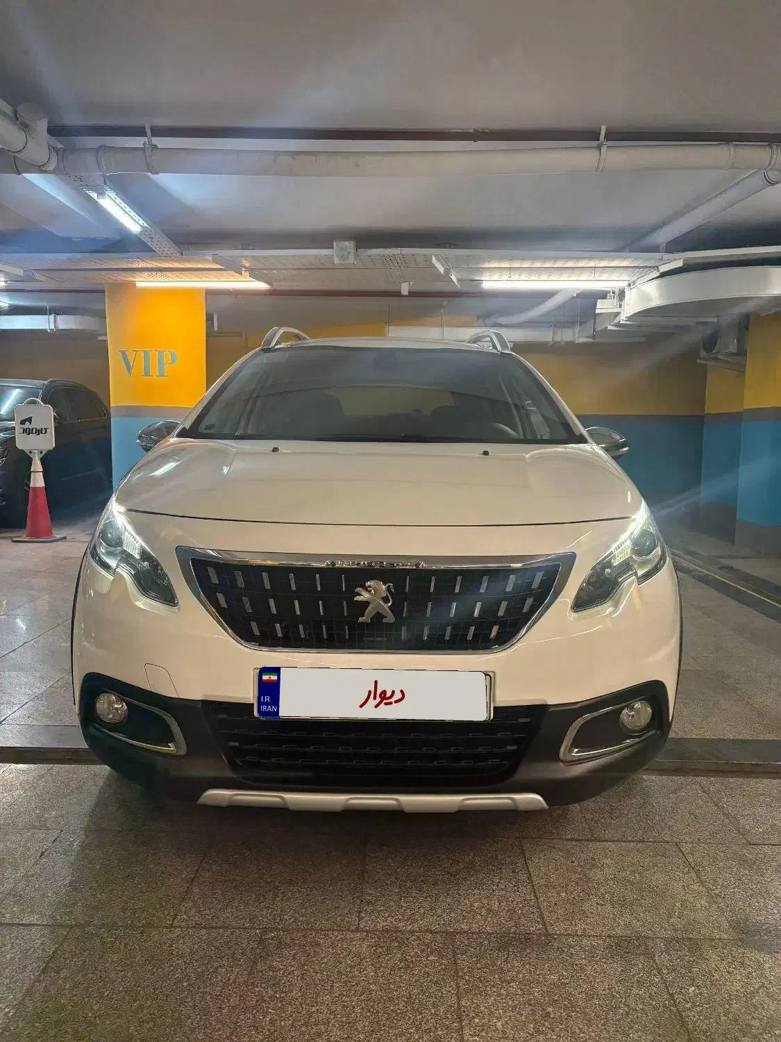 پژو ۲۰۰۸ بی رنگ|خودرو سواری و وانت|تهران, جماران (نیاوران)|دیوار